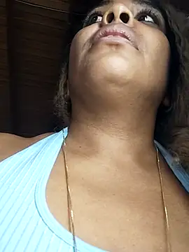 ELLA KELLY online show from November 29, 11:57 am