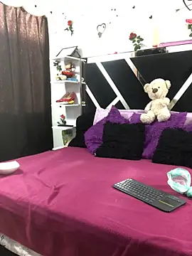 Snapshot of 1lovelygirls chatting on September 26, 12:09 pm 1lovelygirls online show from September 26, 12:09 pm