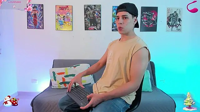 Snapshot of jonathanjoestar_ chatting on November 29, 9:29 pm jonathanjoestar online show from November 29, 9:29 pm