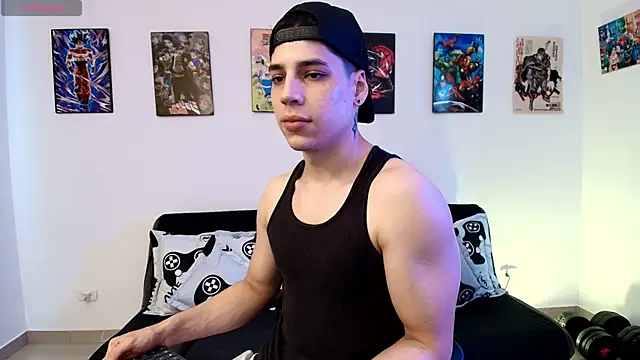 jonathanjoestar  online show from May 16, 9:24 pm
