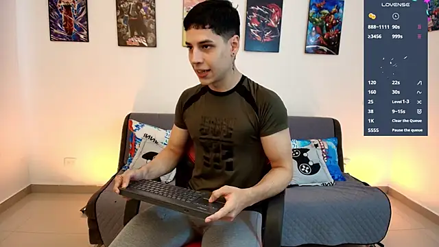 Snapshot of jonathanjoestar_ chatting on June 18, 9:19 pm jonathanjoestar online show from June 18, 9:19 pm