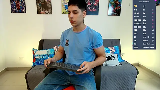 Snapshot of jonathanjoestar_ chatting on June 19, 8:34 pm jonathanjoestar online show from June 19, 8:34 pm