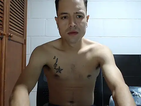 dimitriquiet05 online show from February 26, 8:46 am