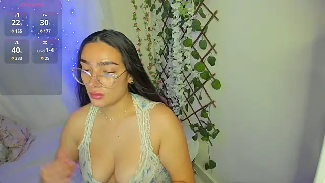 Snapshot of zara41 chatting on July 18, 5:39 pm zara41 online show from July 18, 5:39 pm