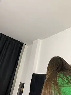 Snapshot of cheryl_cc chatting on February 25, 1:30 am cheryl cc online show from February 25, 1:30 am