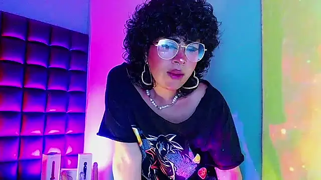 Snapshot of kuromi69 chatting on December 18, 11:02 am kuromi69 online show from December 18, 11:02 am