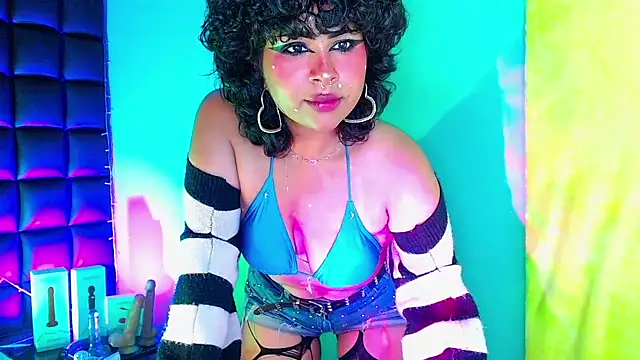 Snapshot of kuromi69 chatting on January 12, 12:44 pm kuromi69 online show from January 12, 12:44 pm