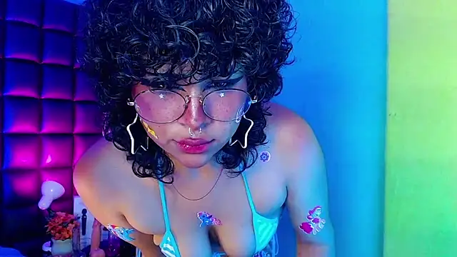 Snapshot of kuromi69 chatting on March 7, 7:08 am kuromi69 online show from March 7, 7:08 am