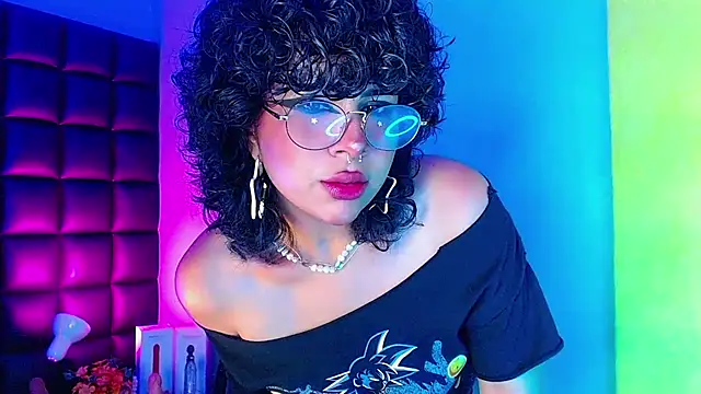 Snapshot of kuromi69 chatting on March 12, 8:30 am kuromi69 online show from March 12, 8:30 am