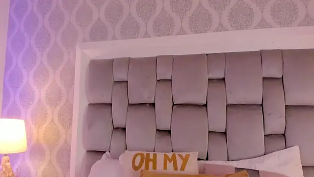 Snapshot of Sara__Williams chatting on March 2, 3:34 am Sara Williams online show from March 2, 3:34 am