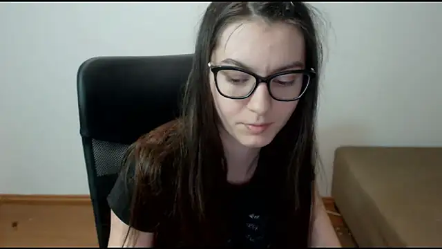 Snapshot of CuteJollie4U chatting on March 12, 8:10 pm CuteJollie4U online show from March 12, 8:10 pm