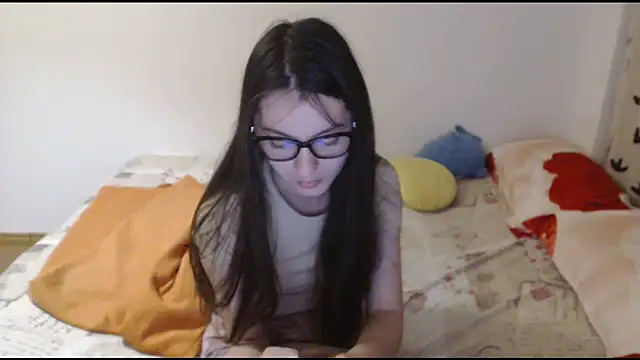 Snapshot of CuteJollie4U chatting on October 23, 7:23 pm CuteJollie4U online show from October 23, 7:23 pm