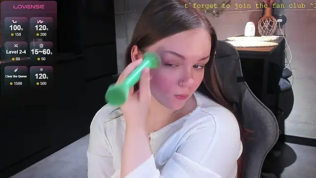 EvaBae online show from January 8, 1:41 pm