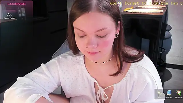 EvaBae online show from January 9, 12:52 pm