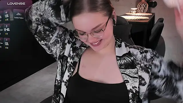 EvaBae online show from January 24, 12:41 pm