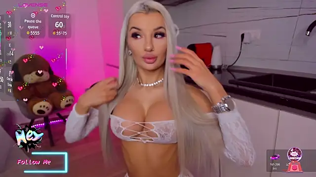 Snapshot of CelyneMay chatting on January 15, 2:32 pm CelyneMay online show from January 15, 2:32 pm