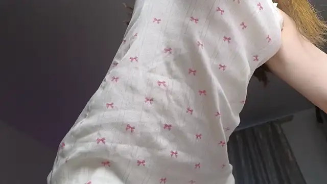 Snapshot of _eva_queen chatting on October 2, 2:57 pm eva queen online show from October 2, 2:57 pm