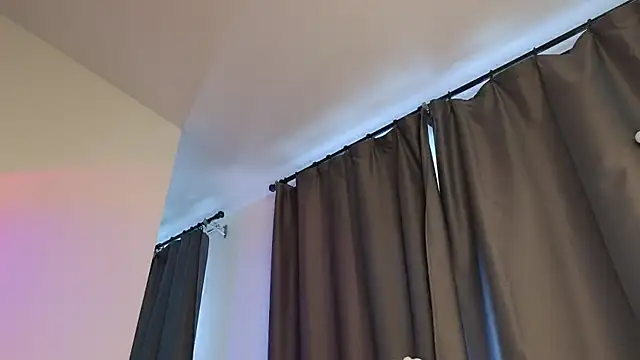  eva queen online show from April 28, 10:53 am