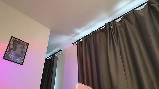 Snapshot of _eva_queen chatting on June 26, 12:20 pm eva queen online show from June 26, 12:20 pm