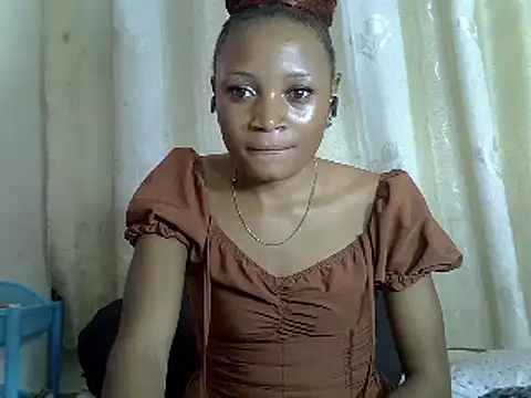 SpicyPetite online show from March 8, 5:17 am