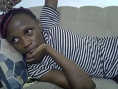 Snapshot of SpicyPetite chatting on July 30, 4:33 am SpicyPetite online show from July 30, 4:33 am