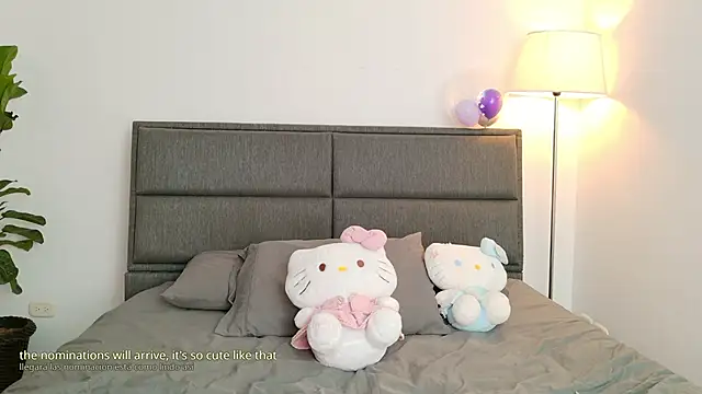 Snapshot of lady_ni_ chatting on June 13, 2:48 pm lady ni online show from June 13, 2:48 pm