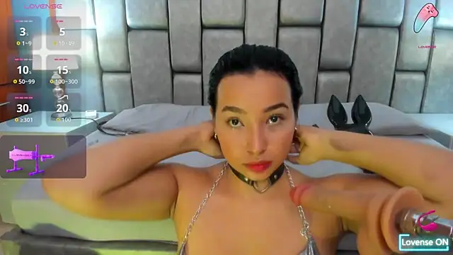 AniEvans  online show from March 5, 11:17 am