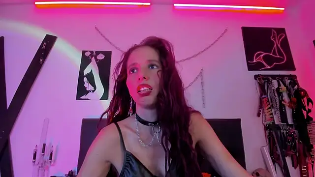 Little Naughtty online show from October 5, 2:04 pm