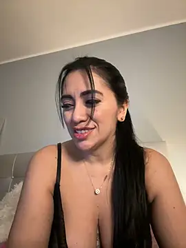 Snapshot of tamara_jay chatting on January 23, 2:44 am tamara jay online show from January 23, 2:44 am