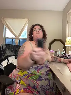 Snapshot of MsStrawbooty chatting on September 16, 7:59 pm MsStrawbooty online show from September 16, 7:59 pm