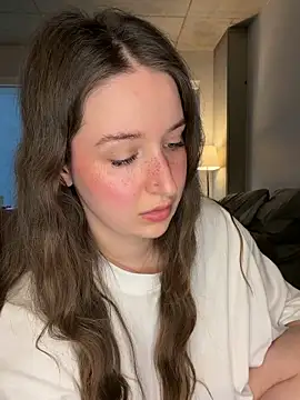 nerdynina online show from June 17, 10:43 pm