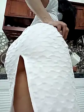    Erin    online show from September 16, 4:24 am