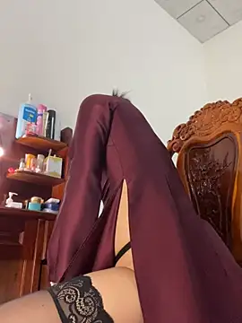    Erin    online show from July 2, 3:17 am