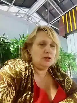 Snapshot of Forest-Lady chatting on December 1, 5:35 pm Forest-Lady online show from December 1, 5:35 pm