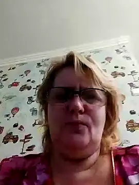 Snapshot of Forest-Lady chatting on December 22, 10:38 am Forest-Lady online show from December 22, 10:38 am