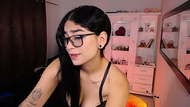 Snapshot of thalia_066 chatting on September 16, 7:26 pm thalia 066 online show from September 16, 7:26 pm