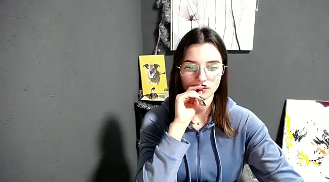 lady olivia  online show from January 7, 5:42 pm