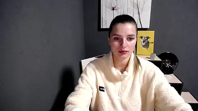 lady olivia  online show from November 8, 1:33 pm