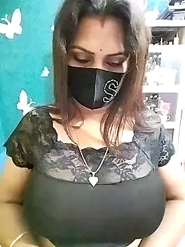 Snapshot of Riya_Sexy_Baby chatting on December 6, 12:23 am Riya Sexy Baby online show from December 6, 12:23 am