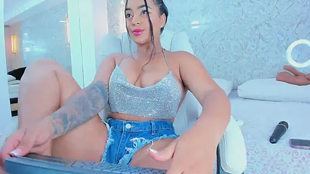 Snapshot of ximena_case chatting on September 19, 3:52 am ximena case online show from September 19, 3:52 am