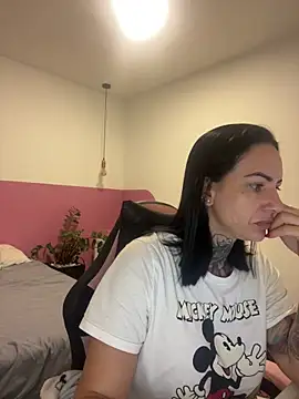 Snapshot of YasmimBrasil chatting on June 15, 4:58 am YasmimBrasil online show from June 15, 4:58 am