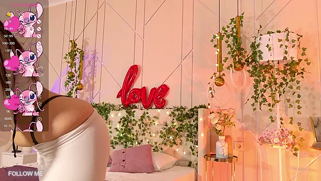 Lolly Neal online show from February 25, 11:52 am