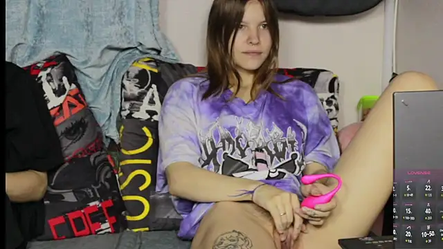 Kamala Adele online show from November 6, 8:32 pm