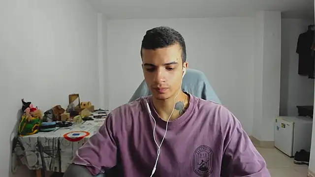 Balo lovers online show from February 1, 2:02 pm