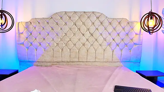 Victoria Adams14 online show from February 23, 1:53 pm