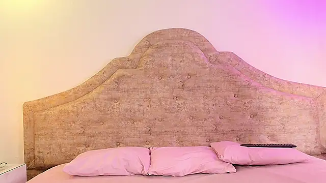 Victoria Adams14 online show from September 17, 4:14 am