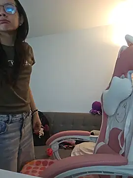 azumiichan online show from July 8, 12:26 am