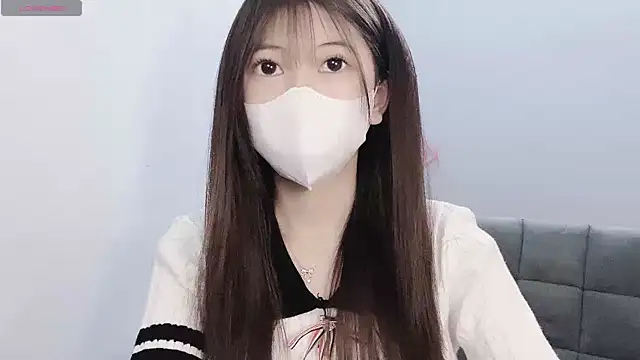 tanhxiu online show from December 13, 1:55 pm