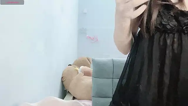 tanhxiu online show from December 14, 8:13 am