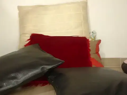 staylor29 online show from November 22, 12:20 am